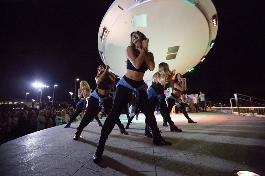 Delta Gamma sorority performs during O-Cheer Friday evening at the Lakeside Patio Stage. Nick Gangemi // Editor-in-Chief