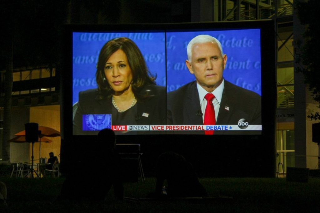 Students watch Senator Kamala Harris and Vice President Mike Pence face off at the vice-presidential debate watch party on the Foote Green on Oct. 7. This was the second watch party, the first held during the presidential debate on Sept. 29.