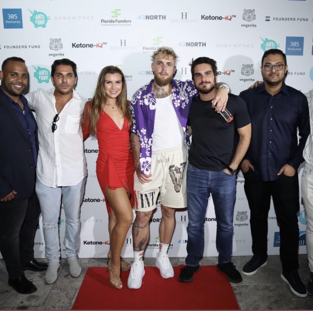Members of 305 Ventures pose with judge Jake Paul. From left to right: Richard Lopez, Gad Revah, Valentina Pope, Jake Paul, Joey Levy, Zaid Rahman.