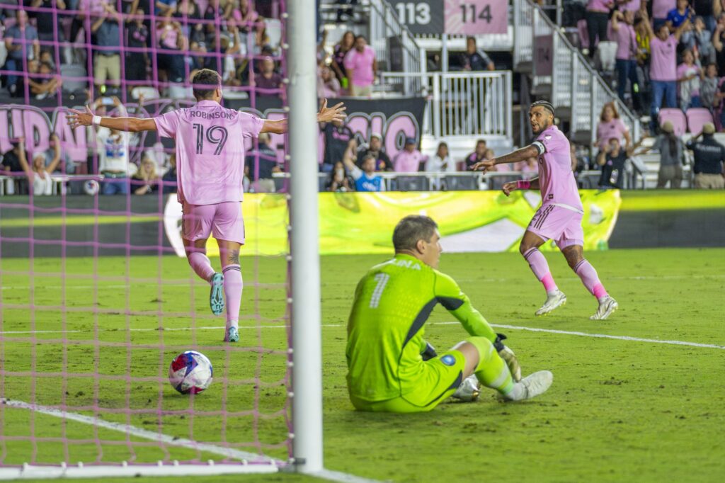 Miami forward Robbie Robinson scores the equalizing goal in the second half of Inter Miami’s match versus Charlotte FC at DRV PNK Stadium on Oct. 18, 2023.